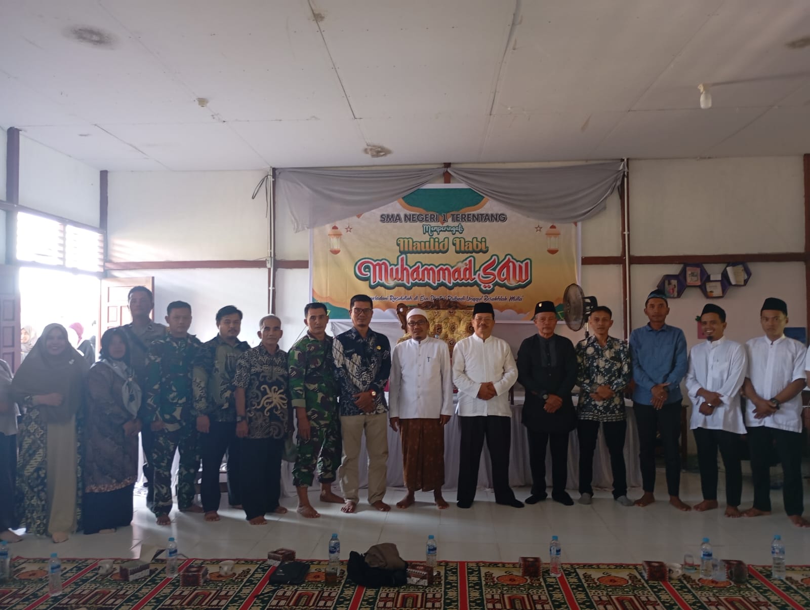 Momentum Mengukir Pribadi Unggul Berakhlak Mulia di Era Digital